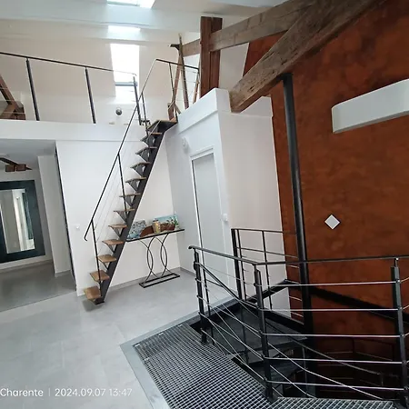 La Bell'angouleme Chambre Hepburn Bed & Breakfast Angouleme
